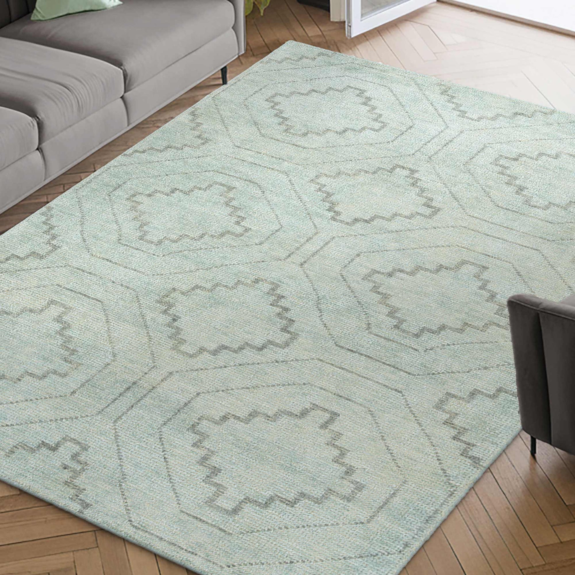 Delhi Collection Hand Woven Bamboo Silk Area Rug (GLACIER)