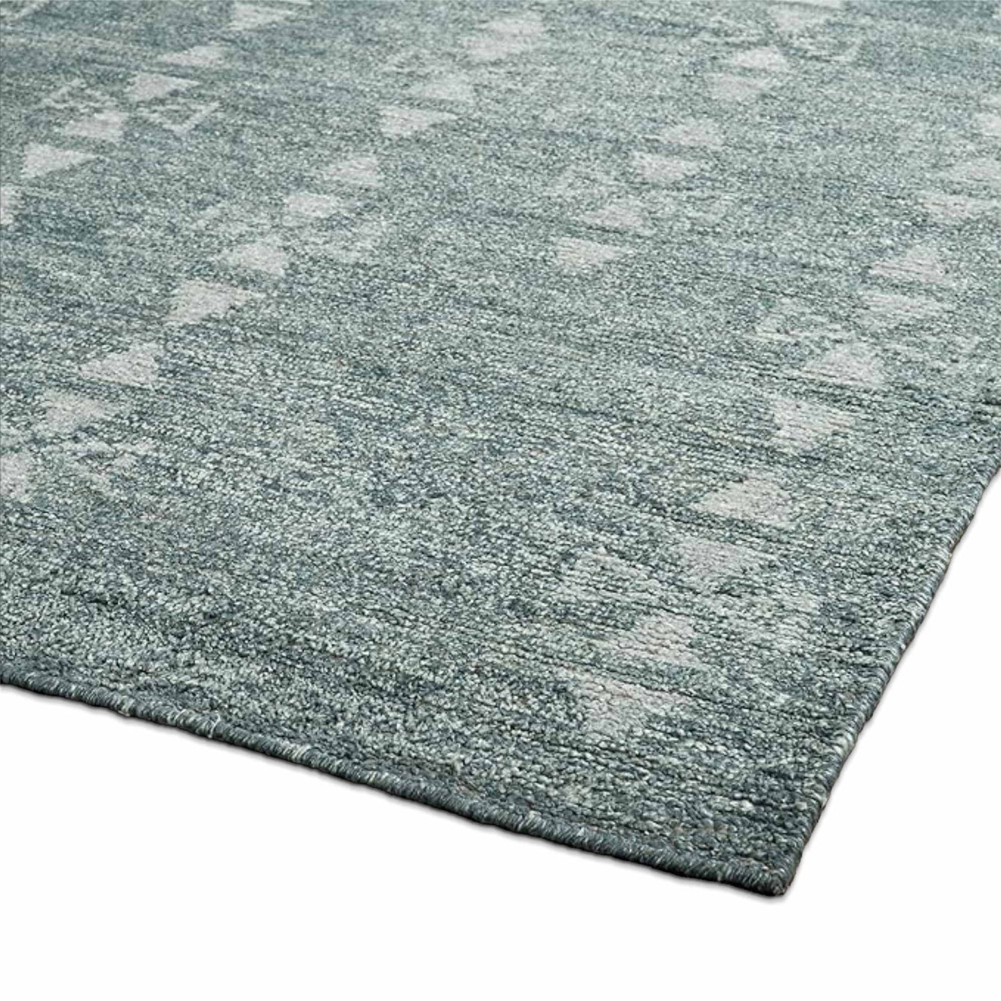 Delhi Collection Hand Woven Bamboo Silk Area Rug (ICE)