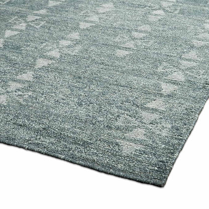 Delhi Collection Hand Woven Bamboo Silk Area Rug (ICE)