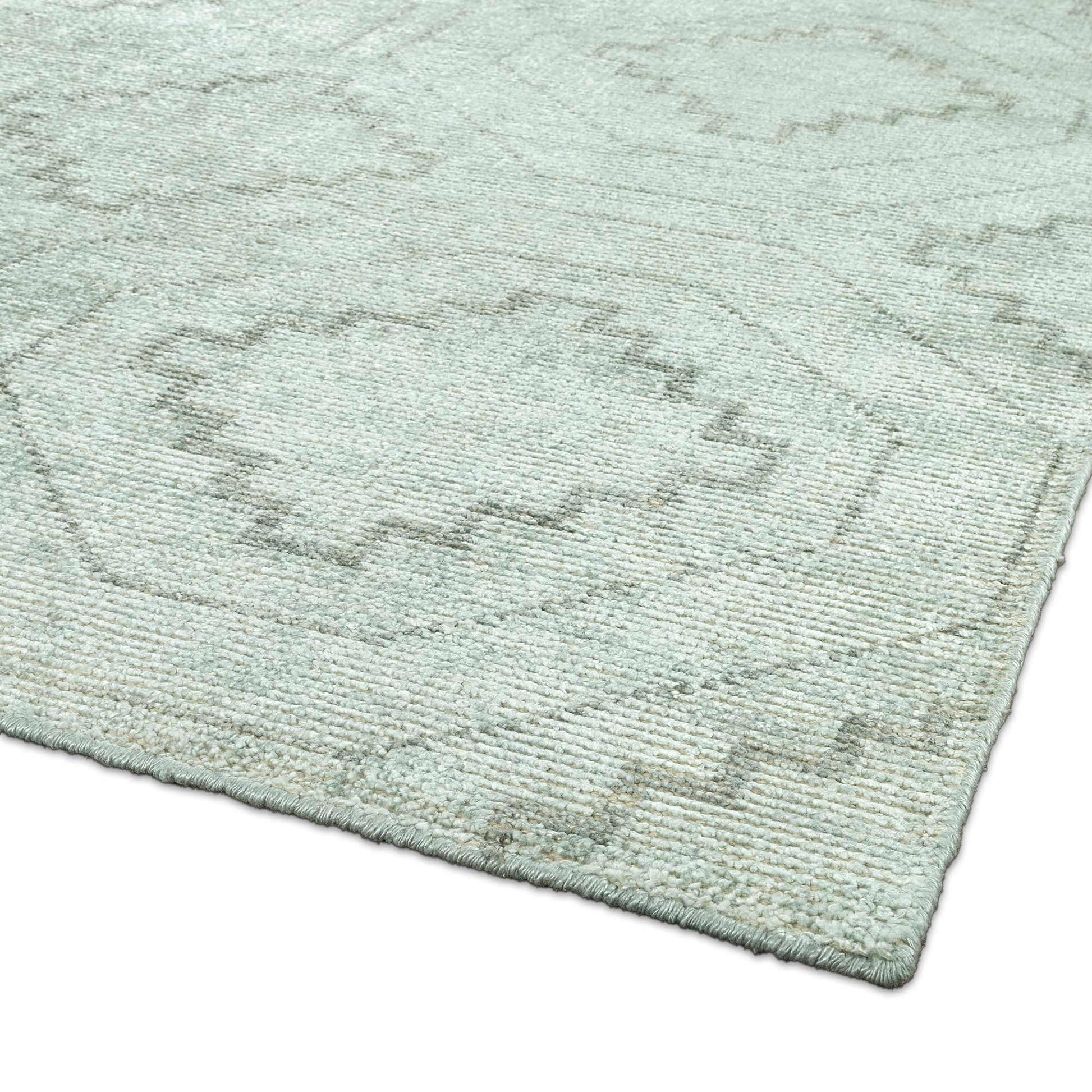Delhi Collection Hand Woven Bamboo Silk Area Rug (GLACIER)