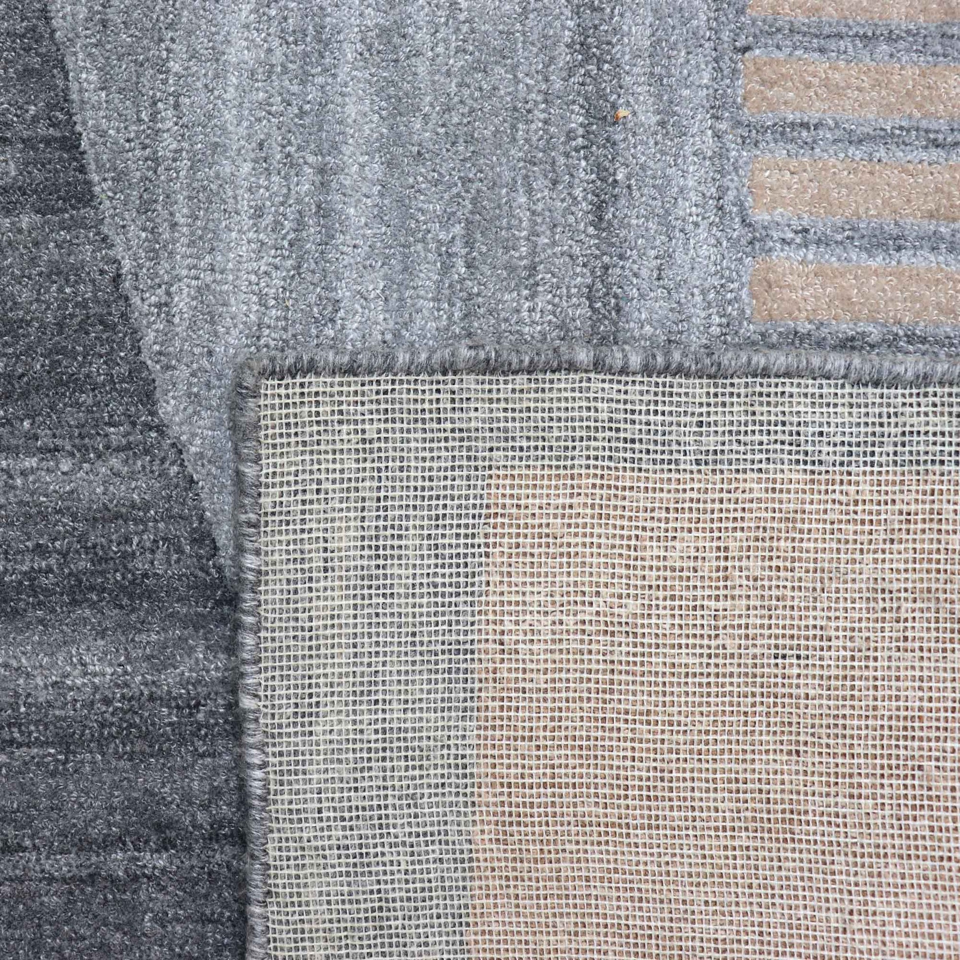 Low-Varune-hand-tufted-rug