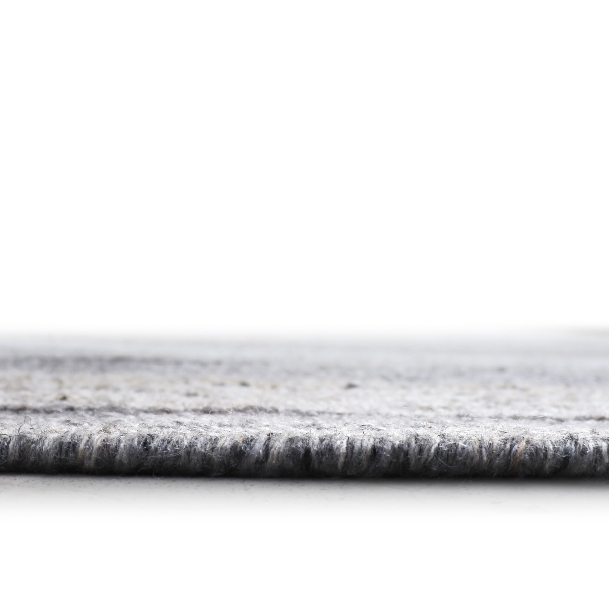 Warbler outdoor indoor rug